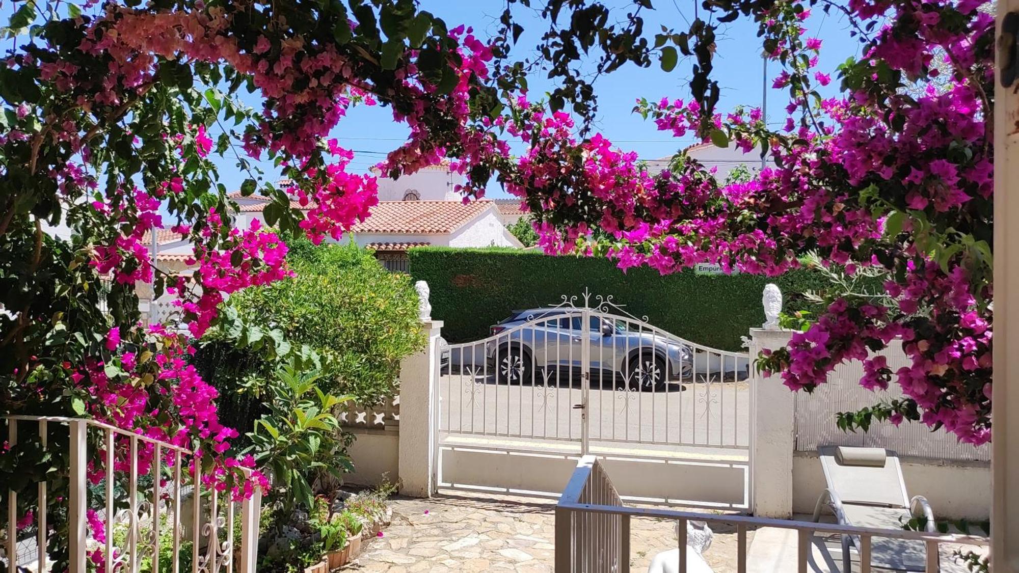 Leones Villa Empuriabrava Exterior foto